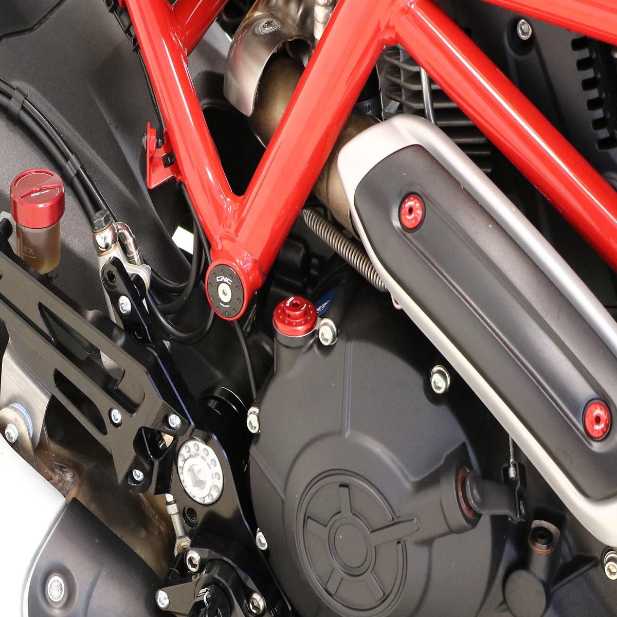 TAPPO CARICO OLIO EXAGON 20 5 NERO CNC RACING DUCATI MULTISTRADA 1200